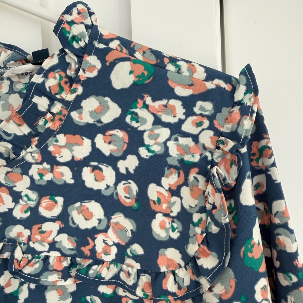 Michele McDowell Navy Floral Blouse - Picture 3 of 9